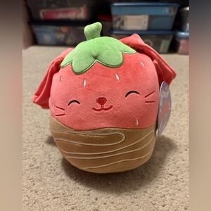 NWT Squishmallows chocolate dipped strawberry dog who’s name is Gunda